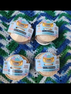 (4) Viral Squishy Bun Mystery Dumplings